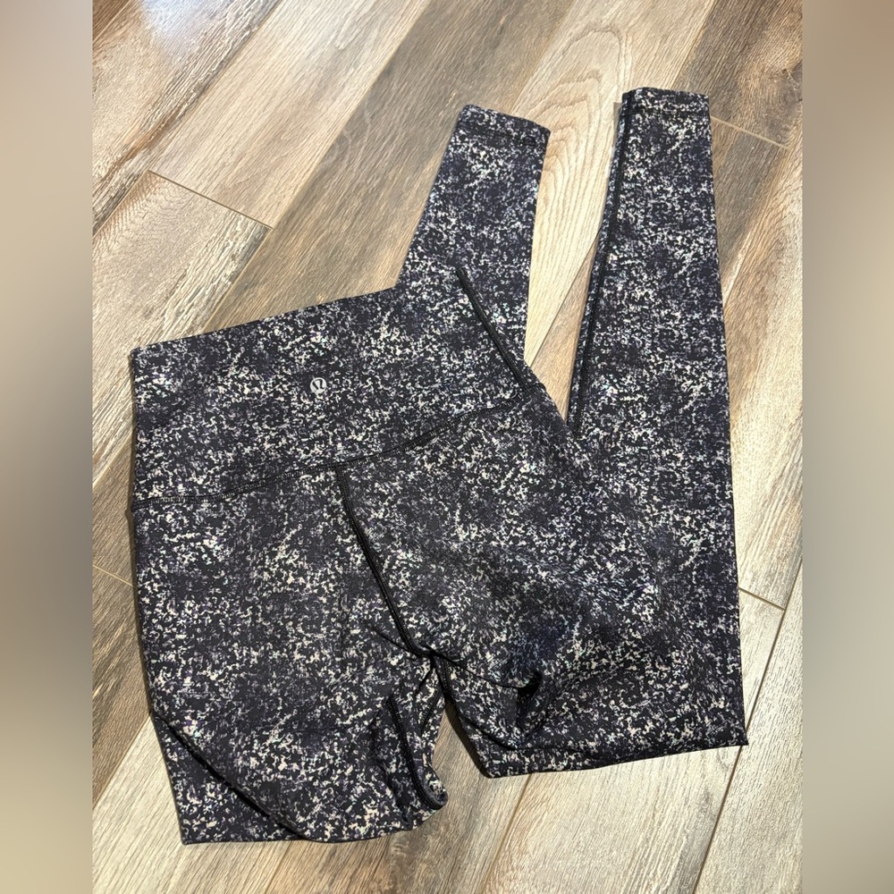 Lululemon Wunder Under Pant *Full-On Luon (Roll Down) Size 4 - Picture 9 of 9
